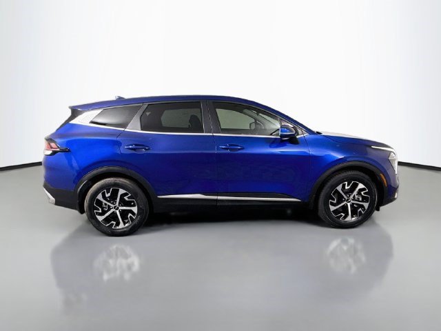 Used 2025 Kia Sportage EX FWD image 11