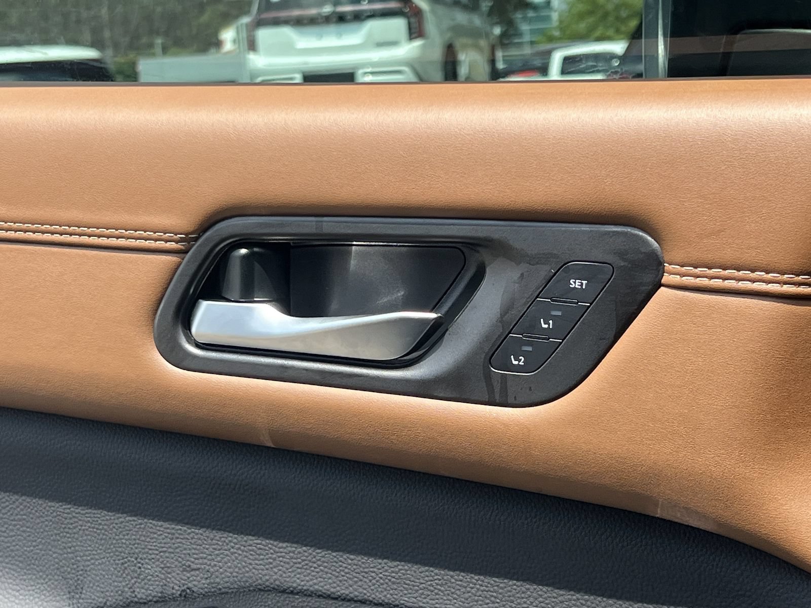 New 2026 Nissan Pathfinder Platinum AWD/4WD image 15