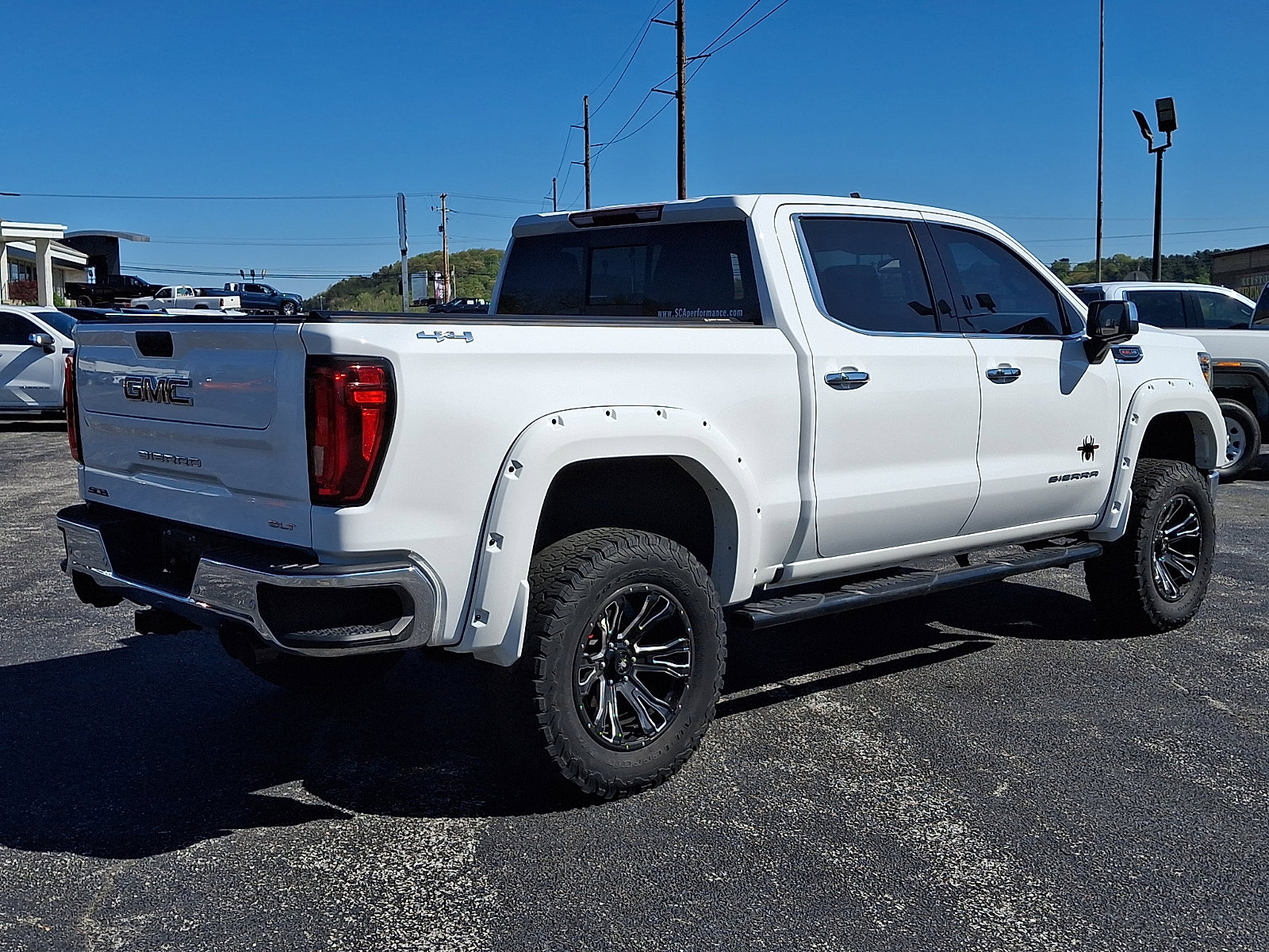 Used 2021 GMC Sierra 1500 SLT w/ SLT Premium Plus Package AWD/4WD image 8