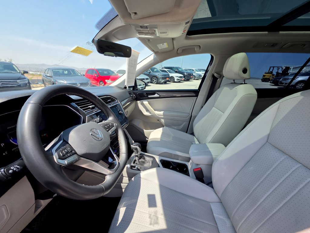 Used 2023 Volkswagen Tiguan SE FWD image 16