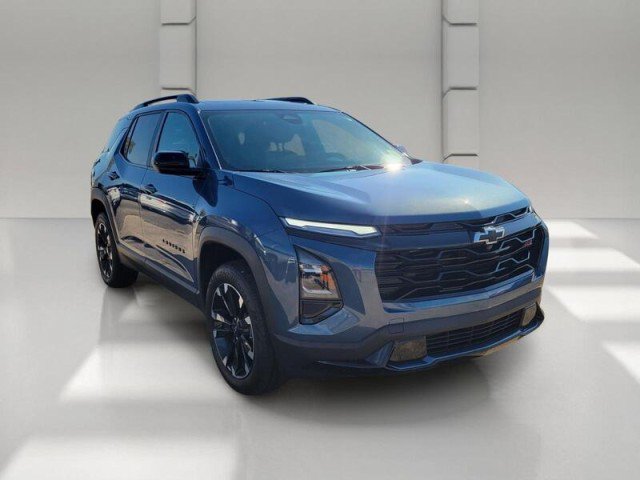 Used 2025 Chevrolet Equinox RS w/ Convenience Package III FWD image 3