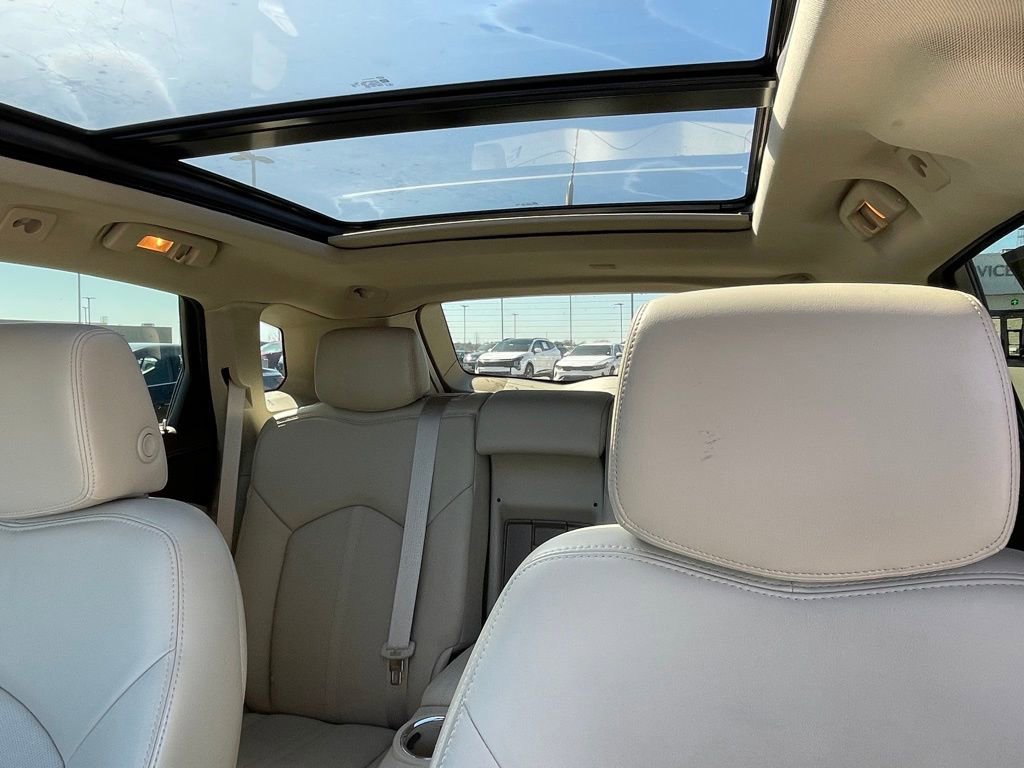 Used 2014 Cadillac SRX Luxury w/ Driver Awareness Package image 22