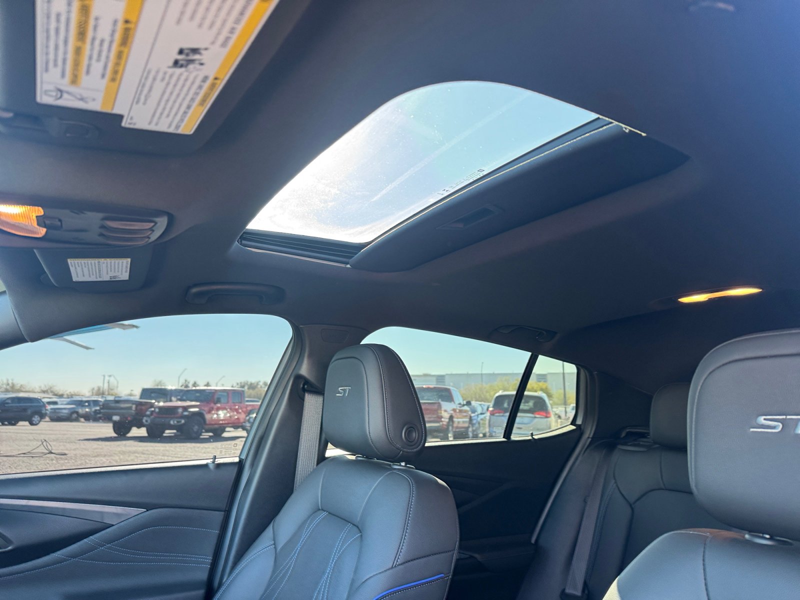 Used 2025 Buick Envista Sport Touring w/ Convenience I Package image 33