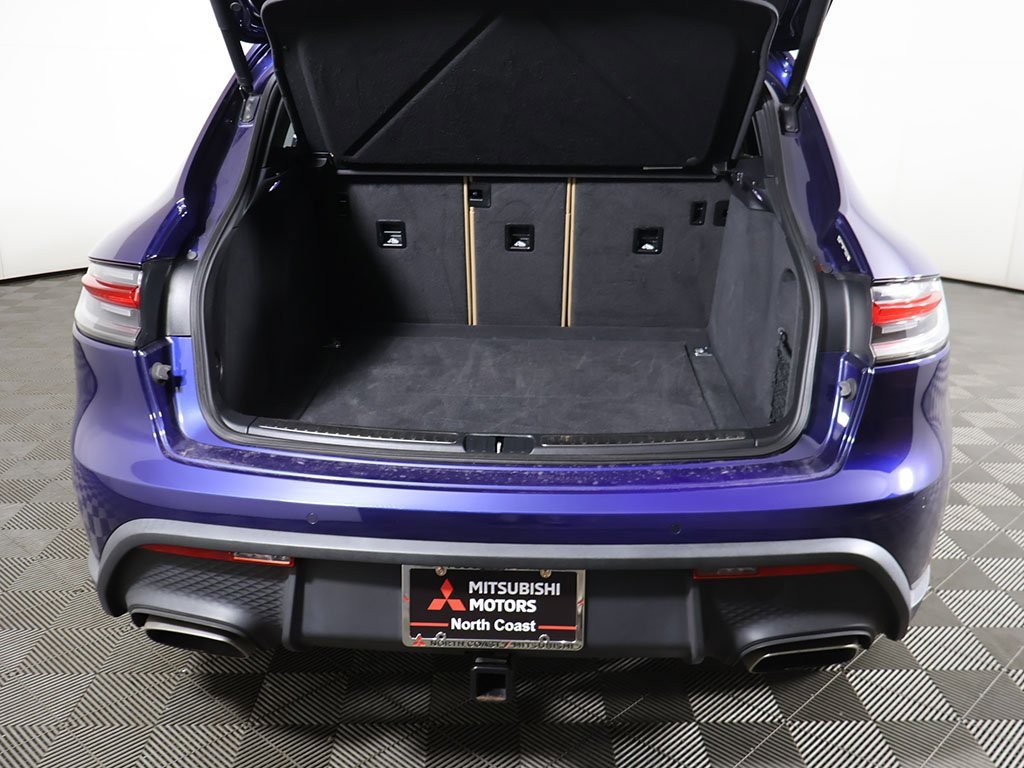 Used 2022 Porsche Macan image 15
