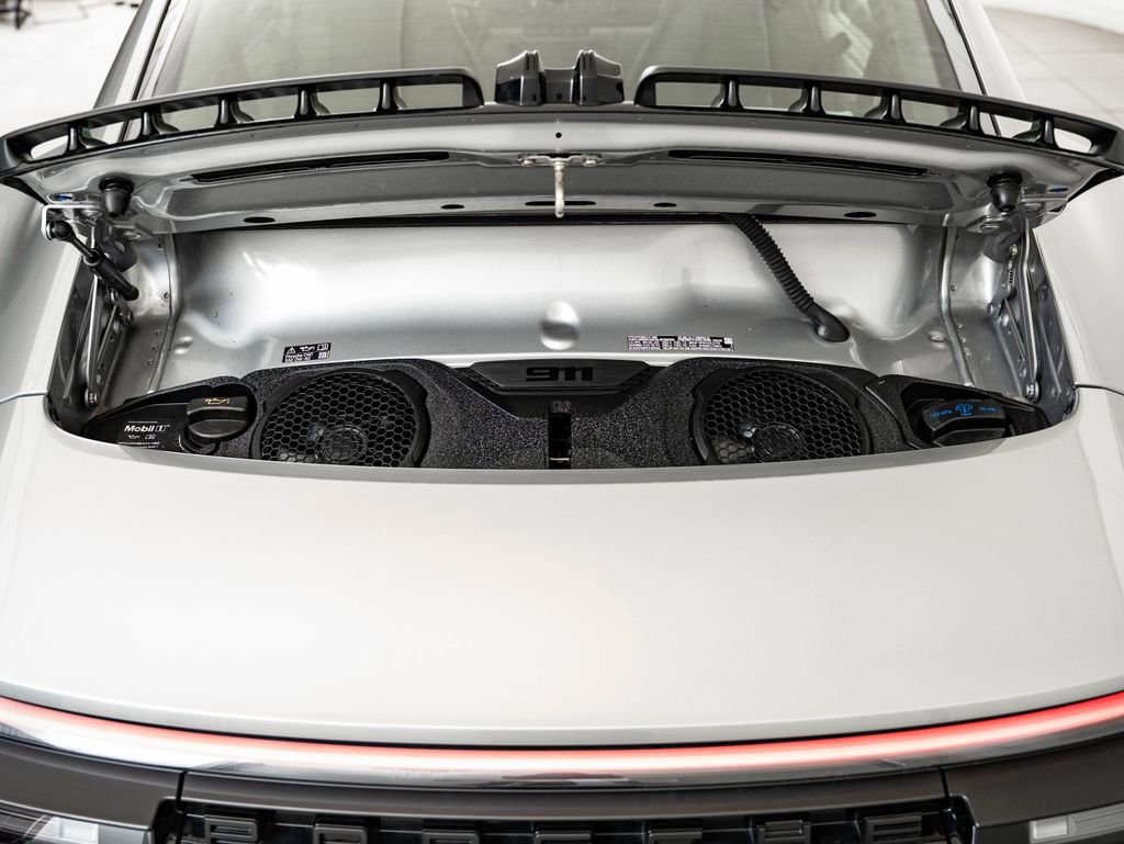 Certified 2025 Porsche 911 Carrera GTS RWD image 45