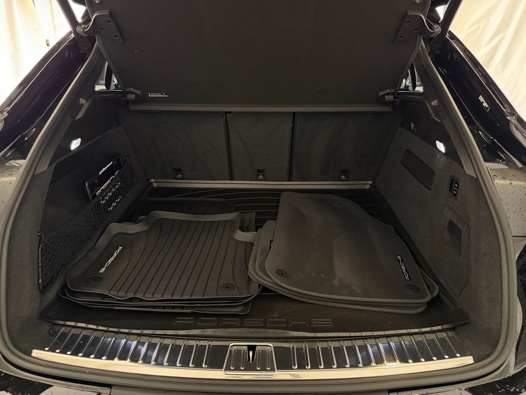 Certified 2026 Porsche Cayenne Coupe AWD/4WD image 29