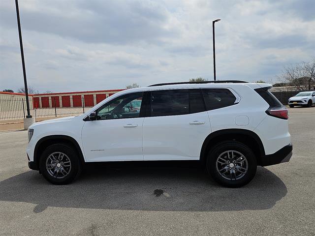 Used 2026 GMC Acadia Elevation FWD image 2