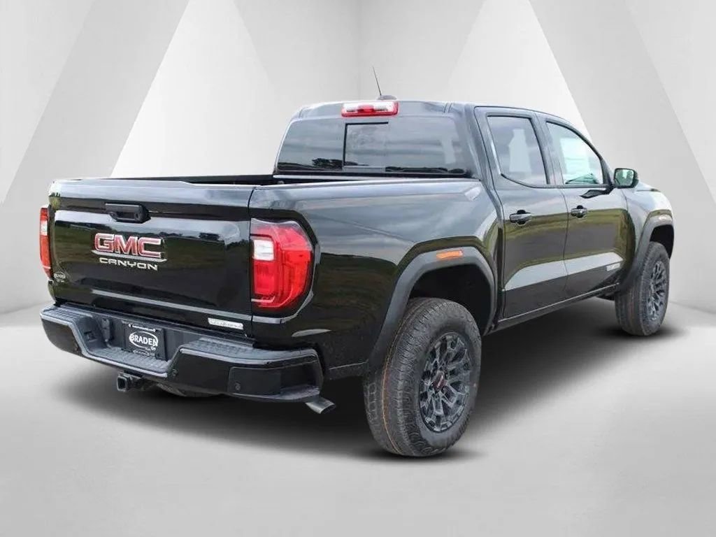 New 2026 GMC Canyon Elevation w/ LPO, Black Badging Package image 7