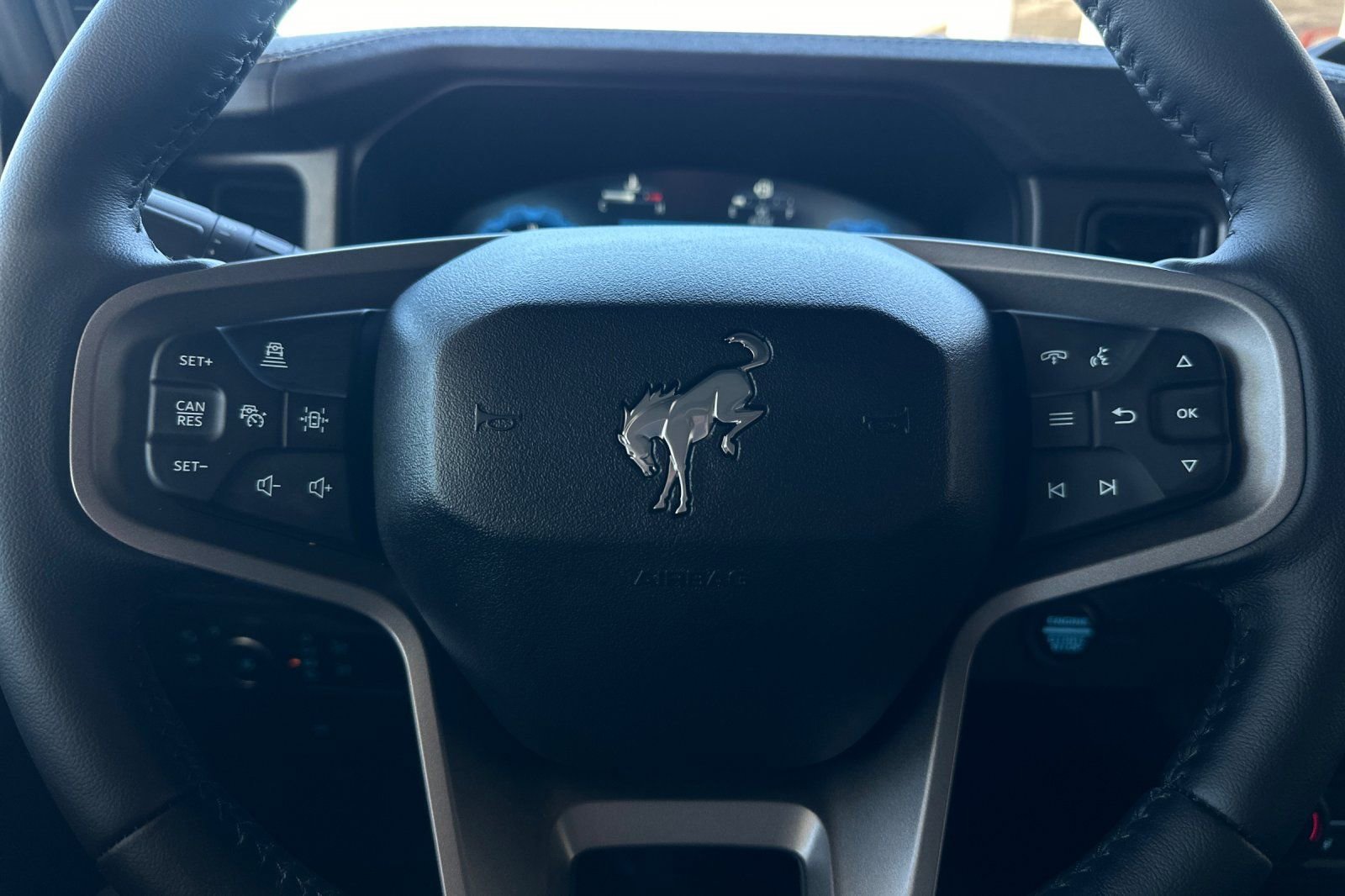 New 2025 Ford Bronco Badlands image 24