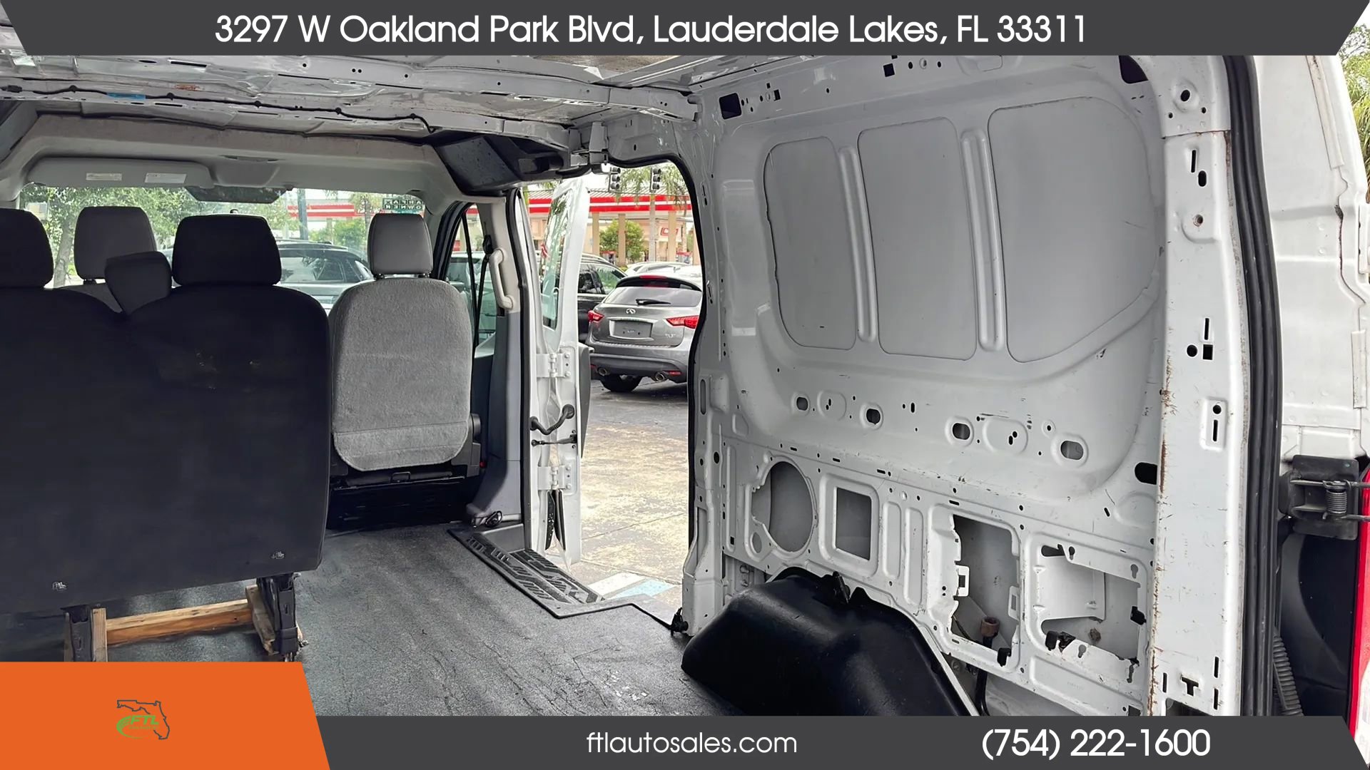 Used 2015 Ford Transit 150 130 Low Roof w/ Exterior Upgrade Package RWD image 43
