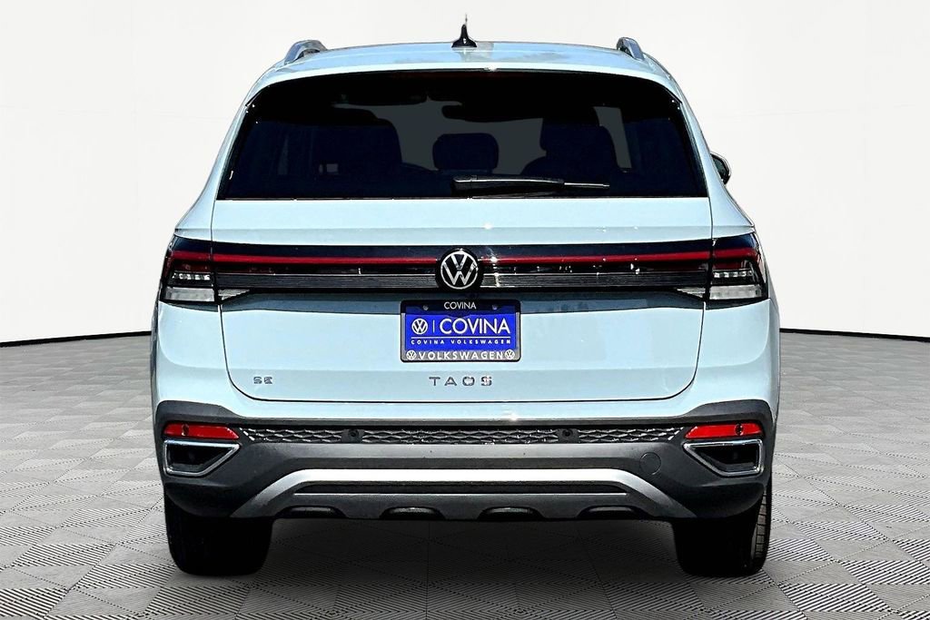 New 2026 Volkswagen Taos SE image 5