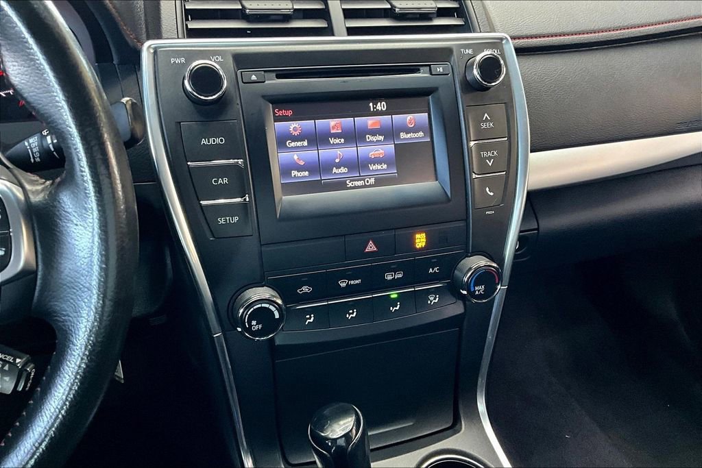 Used 2016 Toyota Camry SE FWD image 9