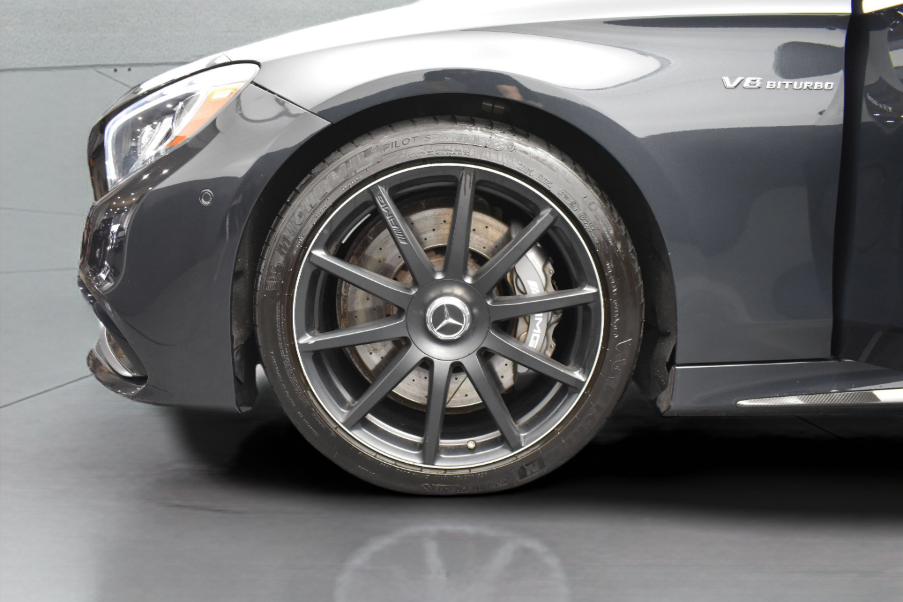 Used 2017 Mercedes-Benz S 63 AMG 4MATIC Cabriolet w/ Carbon Fiber Package image 35