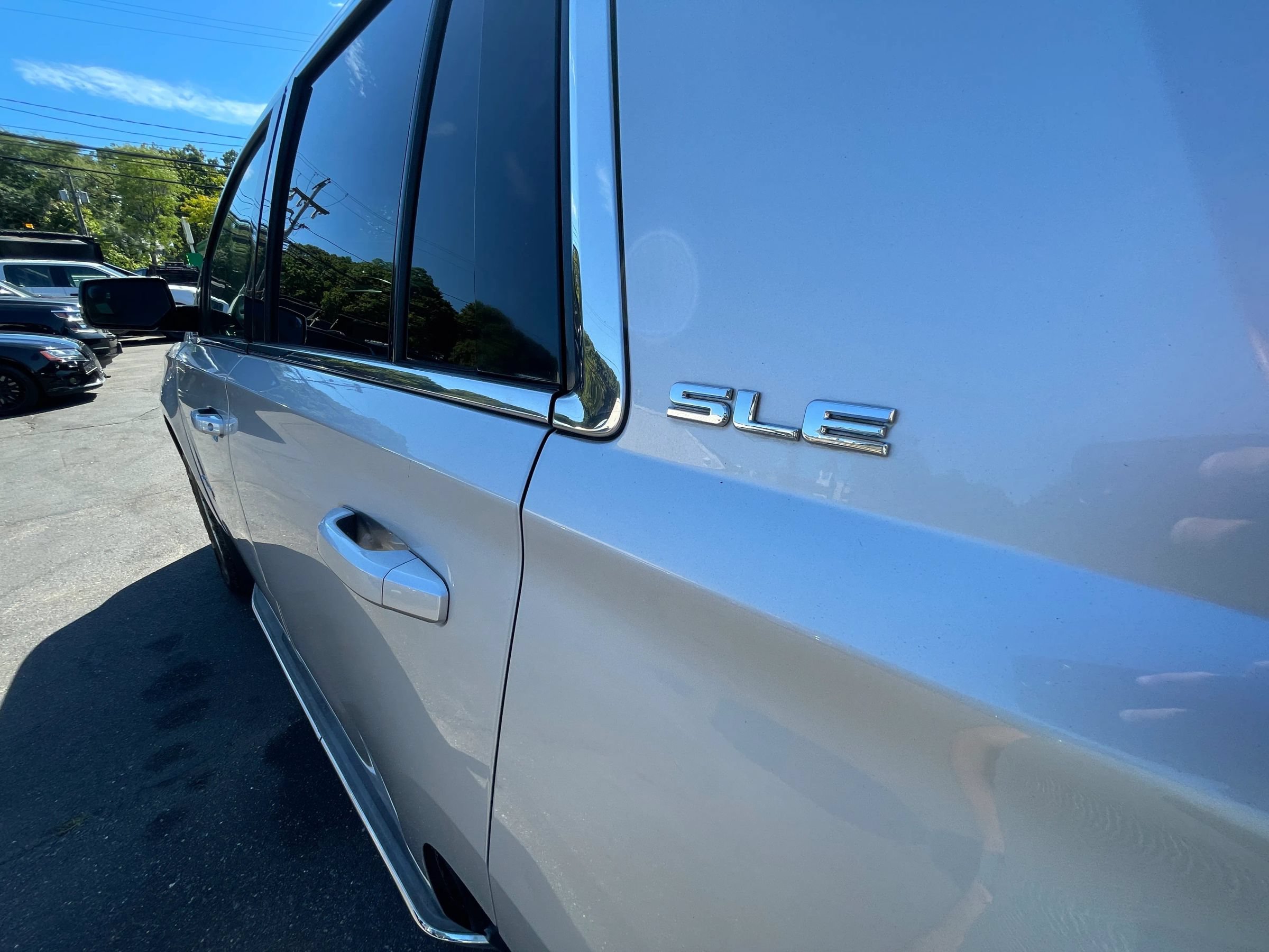 Used 2015 GMC Yukon SLE w/ HD Trailering Package AWD/4WD image 35
