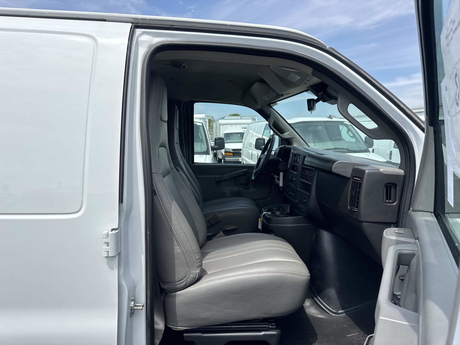 New 2025 Chevrolet Express 2500 w/ Driver Convenience Package RWD image 11
