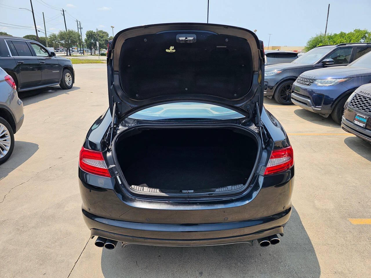 Used 2013 Jaguar XF Supercharged RWD image 9