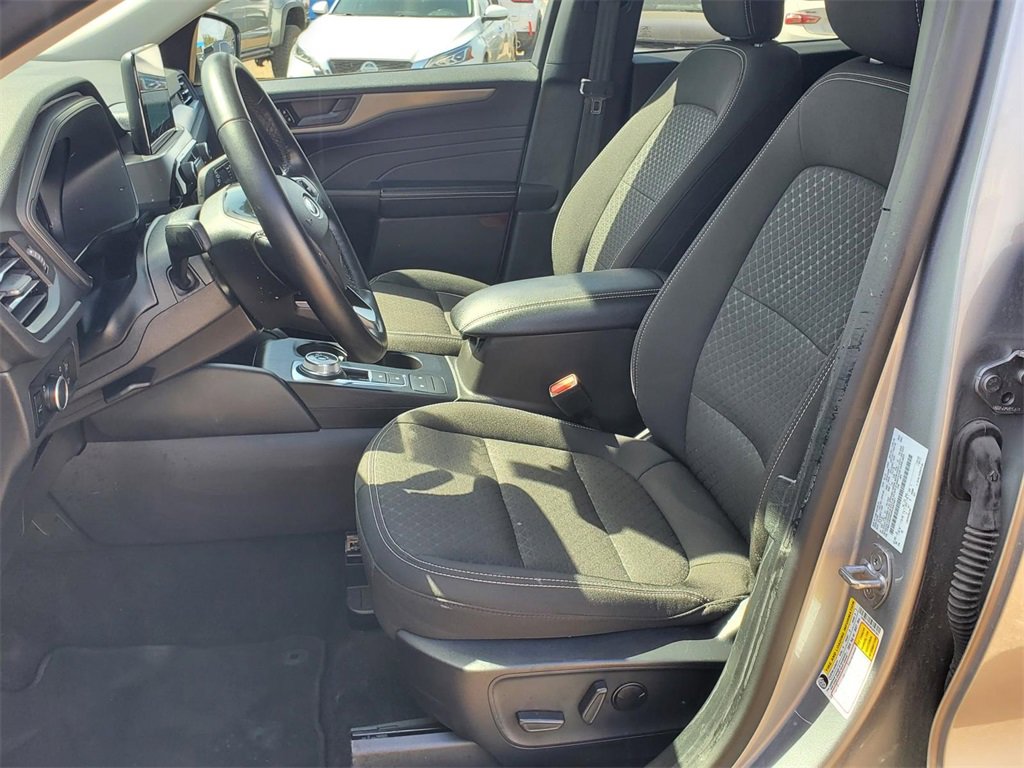 Used 2024 Ford Escape Active image 17