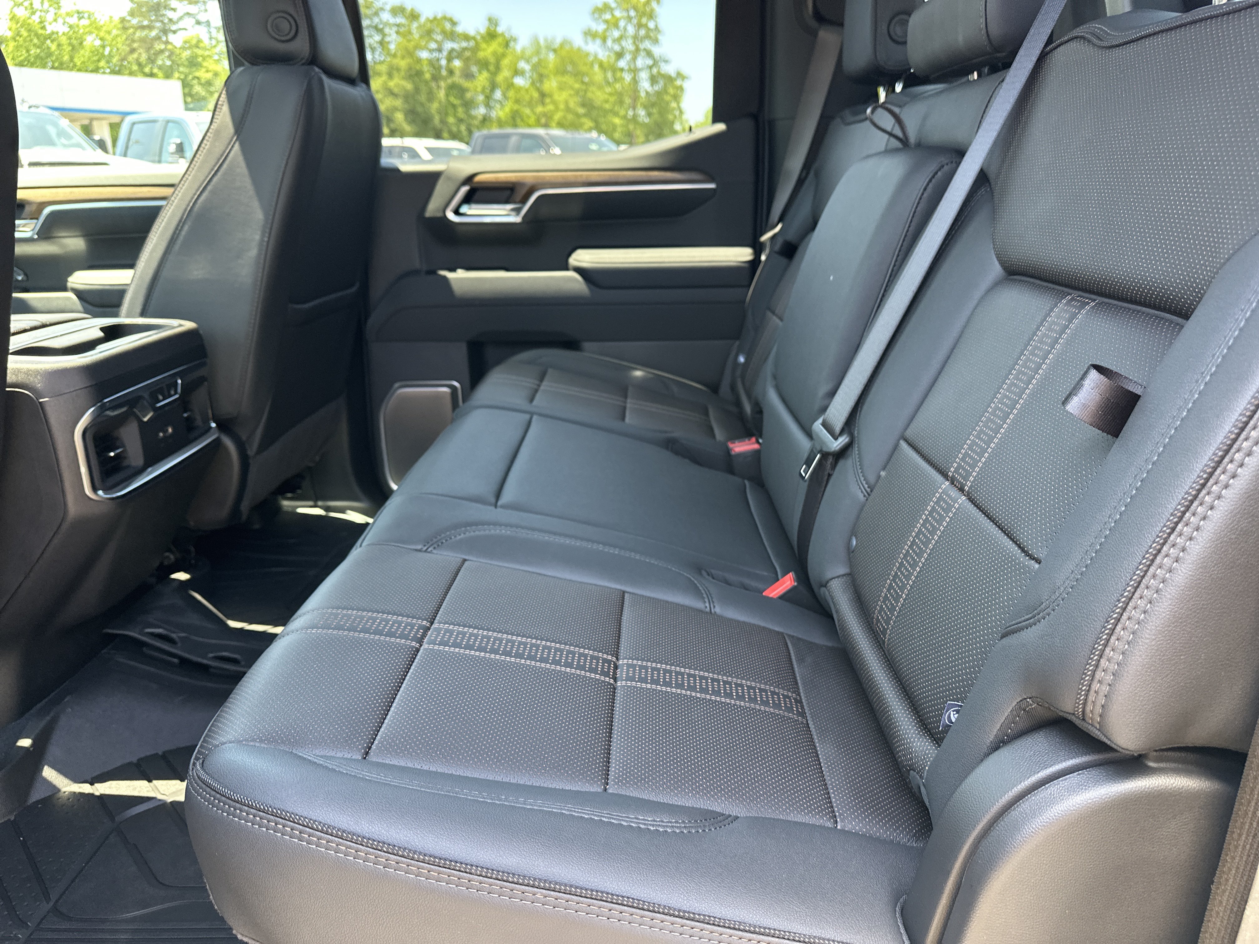 New 2026 Chevrolet Silverado 1500 High Country AWD/4WD image 22