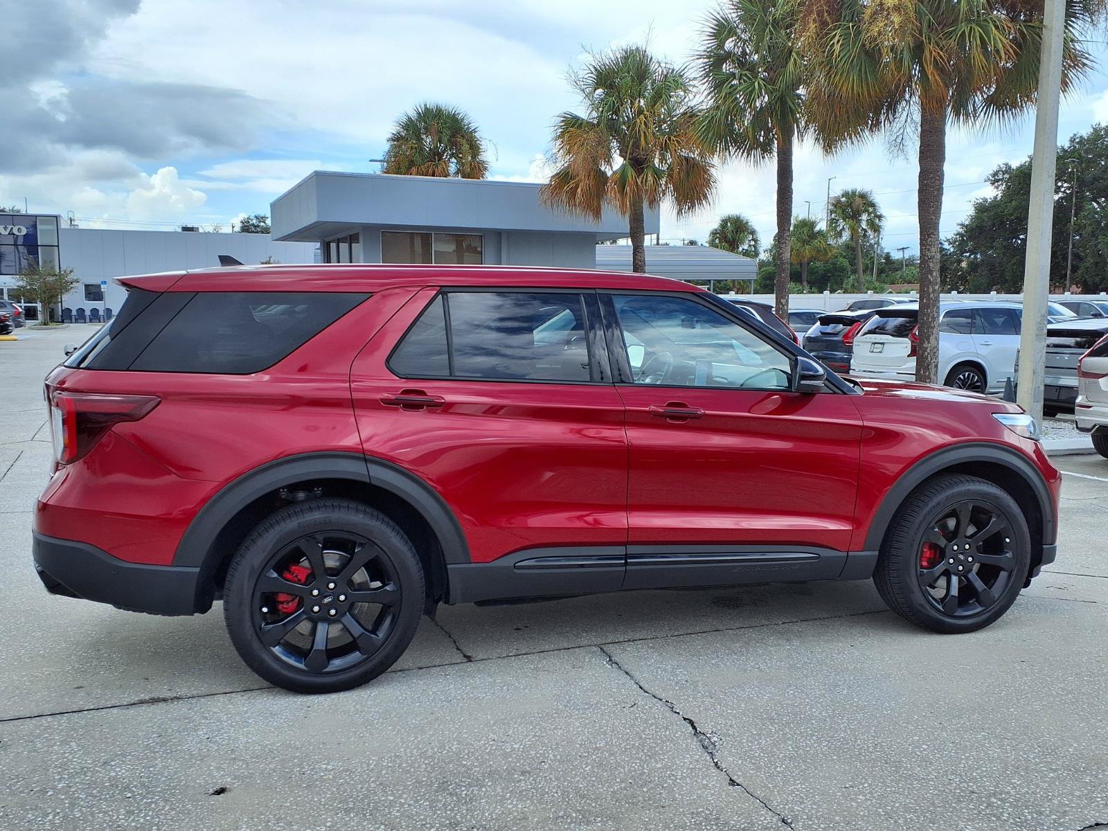 Used 2022 Ford Explorer ST w/ Equipment Group 401A AWD/4WD image 8