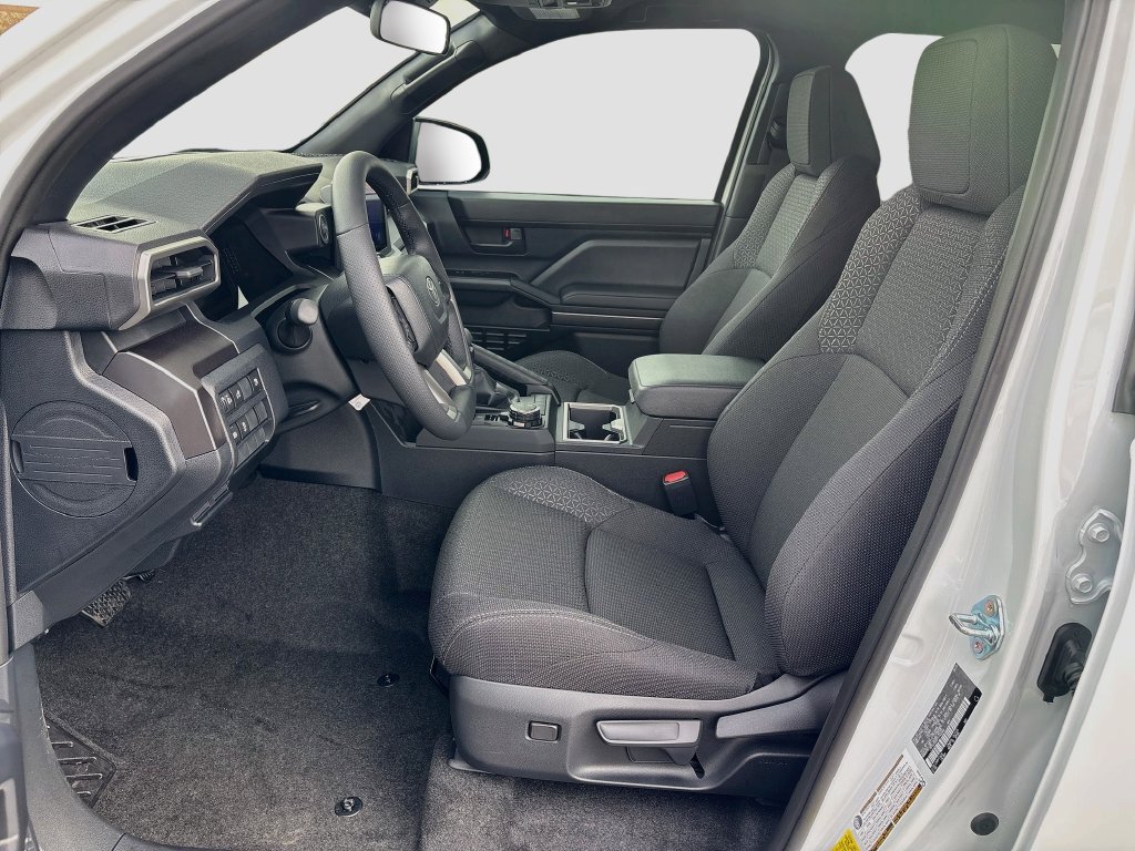 New 2026 Toyota 4Runner SR5 AWD/4WD image 18