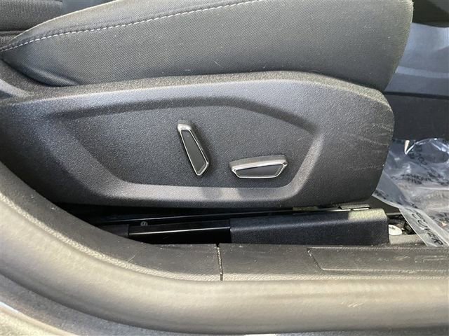 Used 2019 Ford Fusion SE image 28