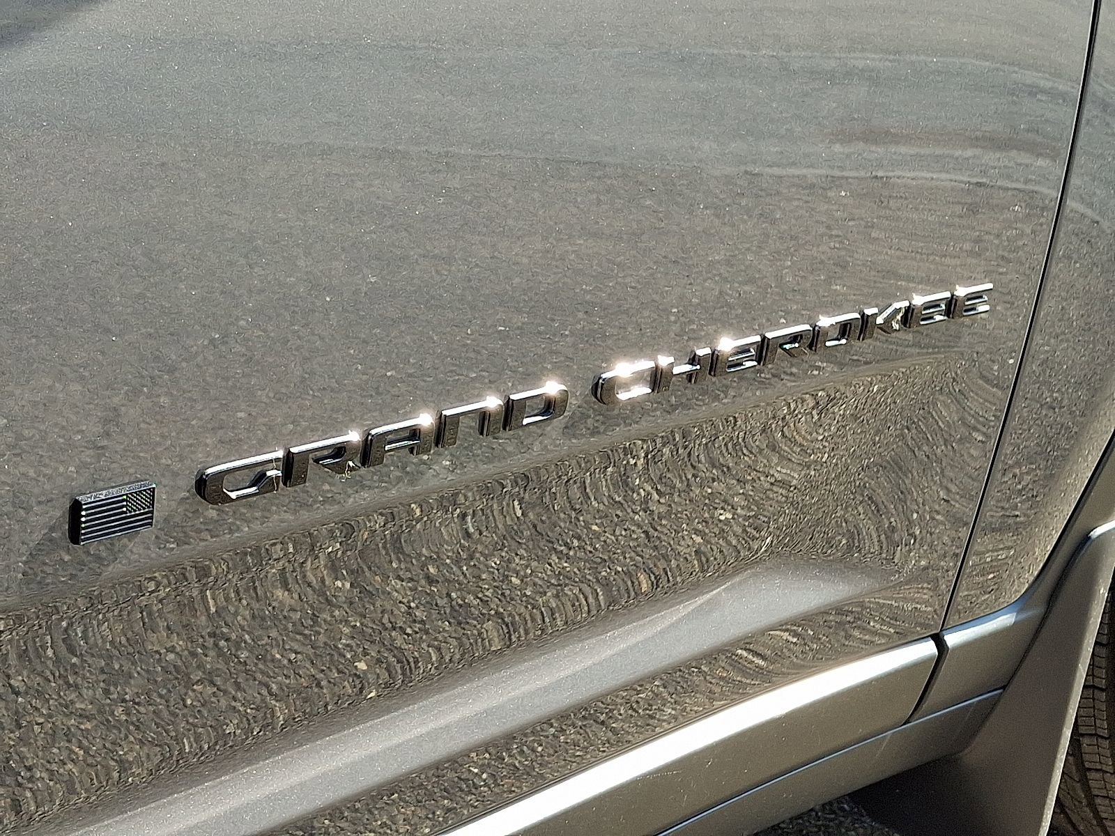 New 2026 Jeep Grand Cherokee Laredo image 13