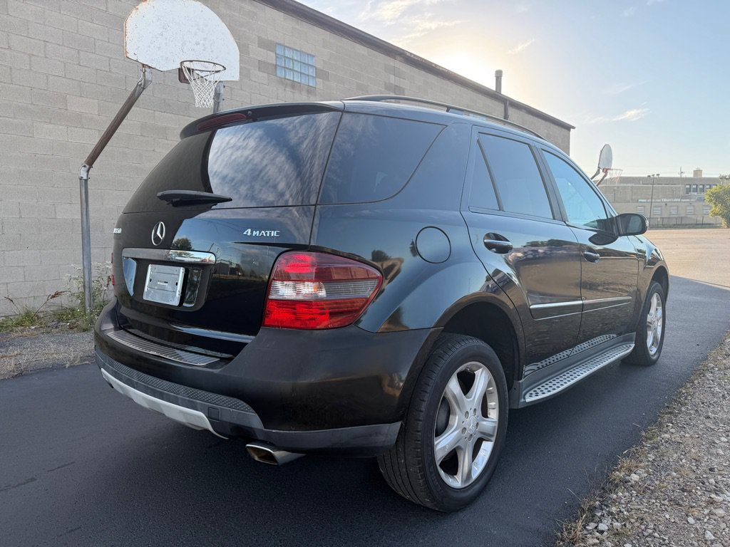 Used 2008 Mercedes-Benz ML 350 4MATIC image 4