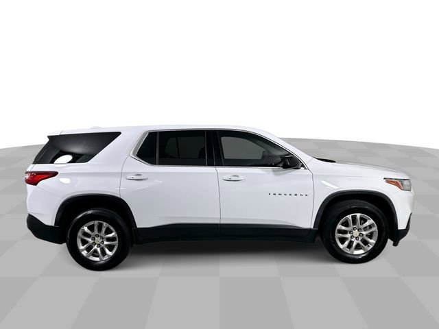 Used 2018 Chevrolet Traverse LS w/ LPO, Cargo Package FWD image 9