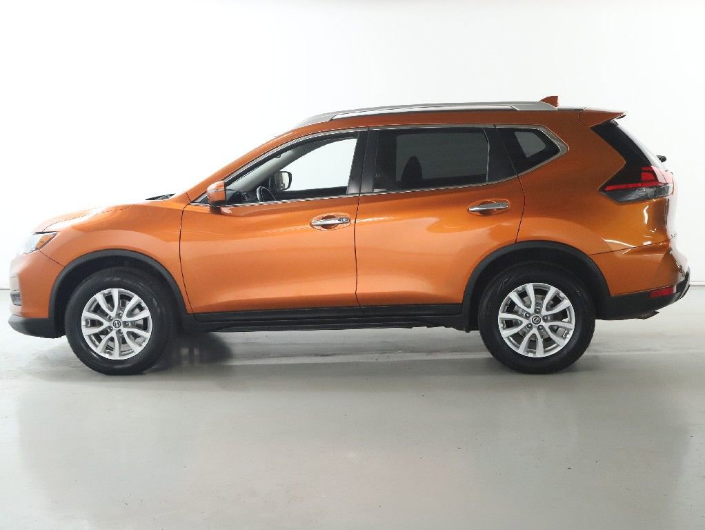 Used 2019 Nissan Rogue SV image 39
