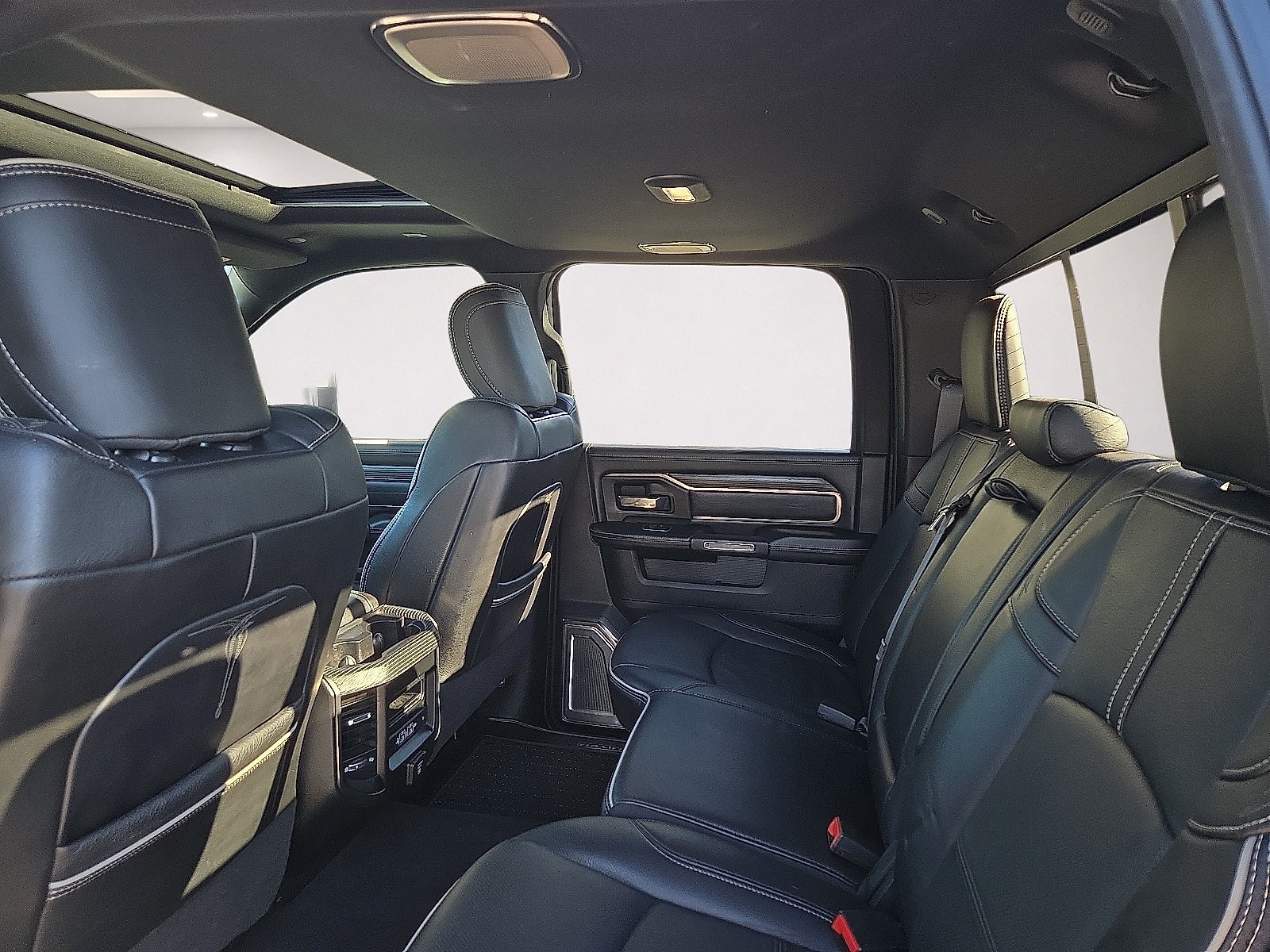 Used 2020 RAM 2500 Limited AWD/4WD image 10