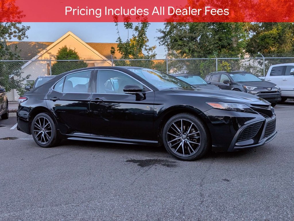 Certified 2022 Toyota Camry SE w/ Audio Upgrade Package FWD image 2