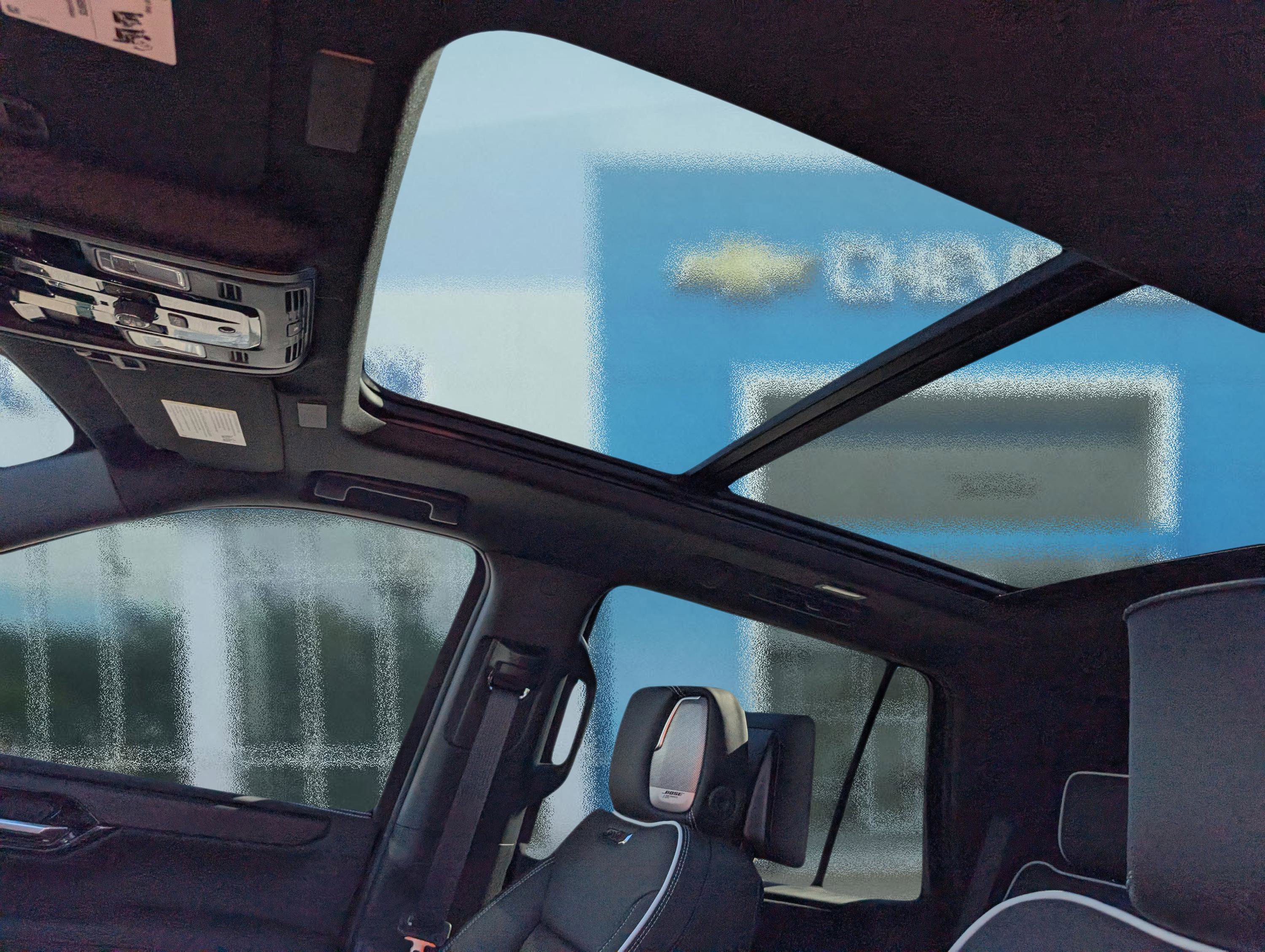 New 2026 GMC Yukon AT4 Ultimate w/ LPO, Floor Liner Package image 20