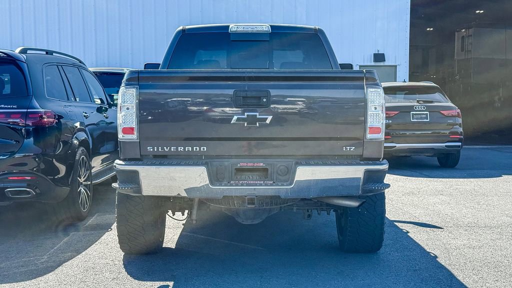 Used 2015 Chevrolet Silverado 1500 LTZ RWD image 9