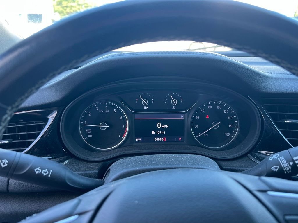 Used 2018 Buick Regal Essence w/ Driver Confidence Package #1 AWD/4WD image 14