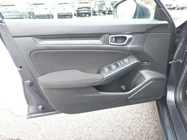 Used 2025 Honda Civic Sport image 18