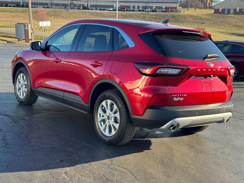 Used 2023 Ford Escape Active w/ Tech Pack #2 AWD/4WD image 7