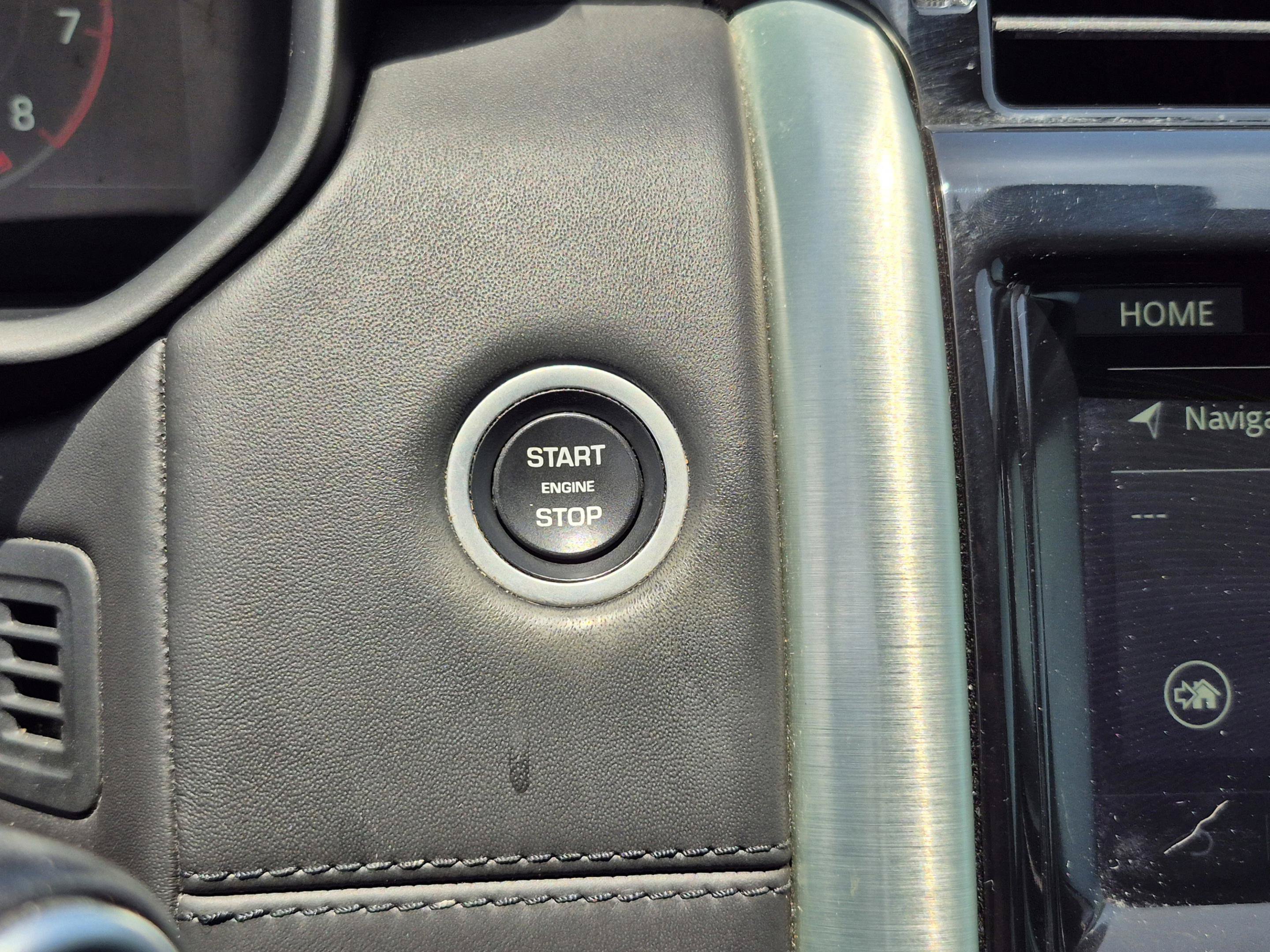 Used 2018 Land Rover Discovery HSE Luxury AWD/4WD image 33
