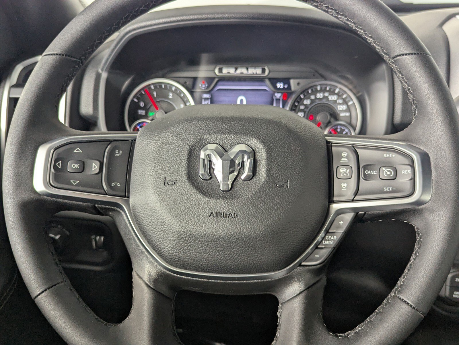 New 2026 RAM 2500 Big Horn AWD/4WD image 16