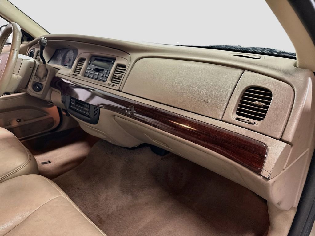 Used 2005 Mercury Grand Marquis LS RWD image 23