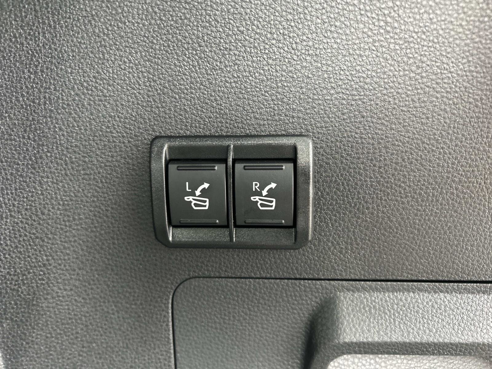 Used 2026 Toyota Sequoia Platinum image 15