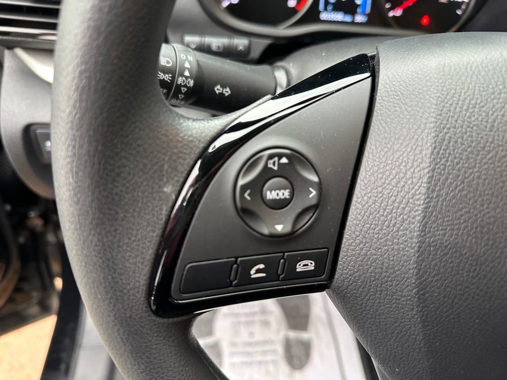 Used 2025 Mitsubishi Eclipse Cross ES image 29