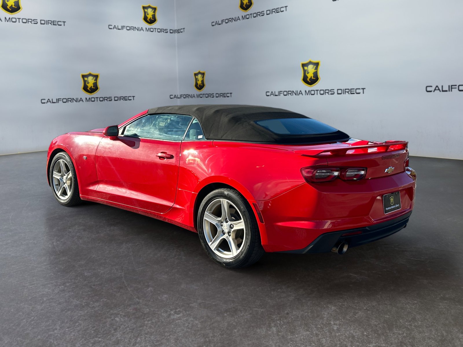 Used 2020 Chevrolet Camaro LT image 3