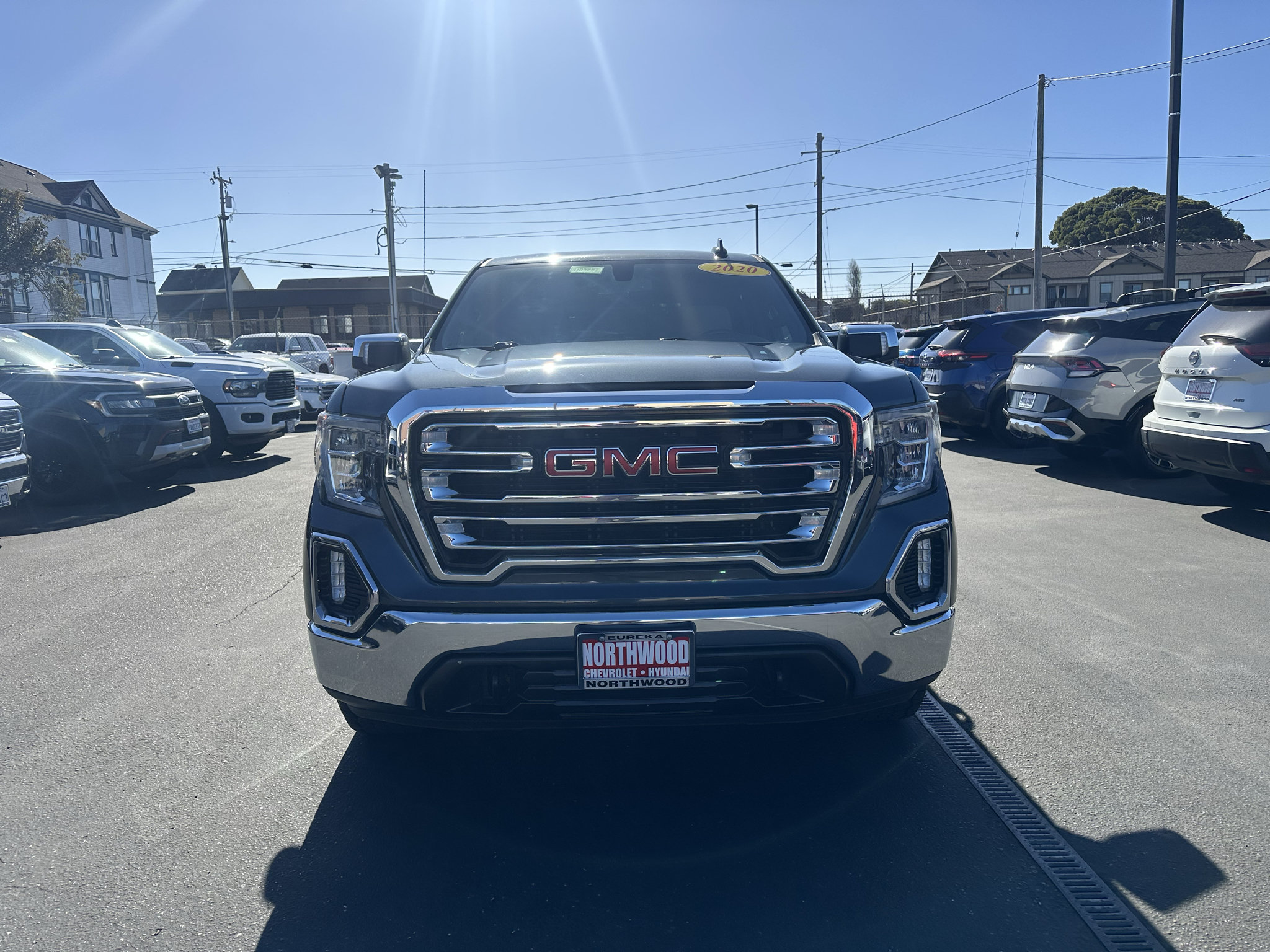 Used 2020 GMC Sierra 1500 SLT w/ SLT Premium Package AWD/4WD image 8
