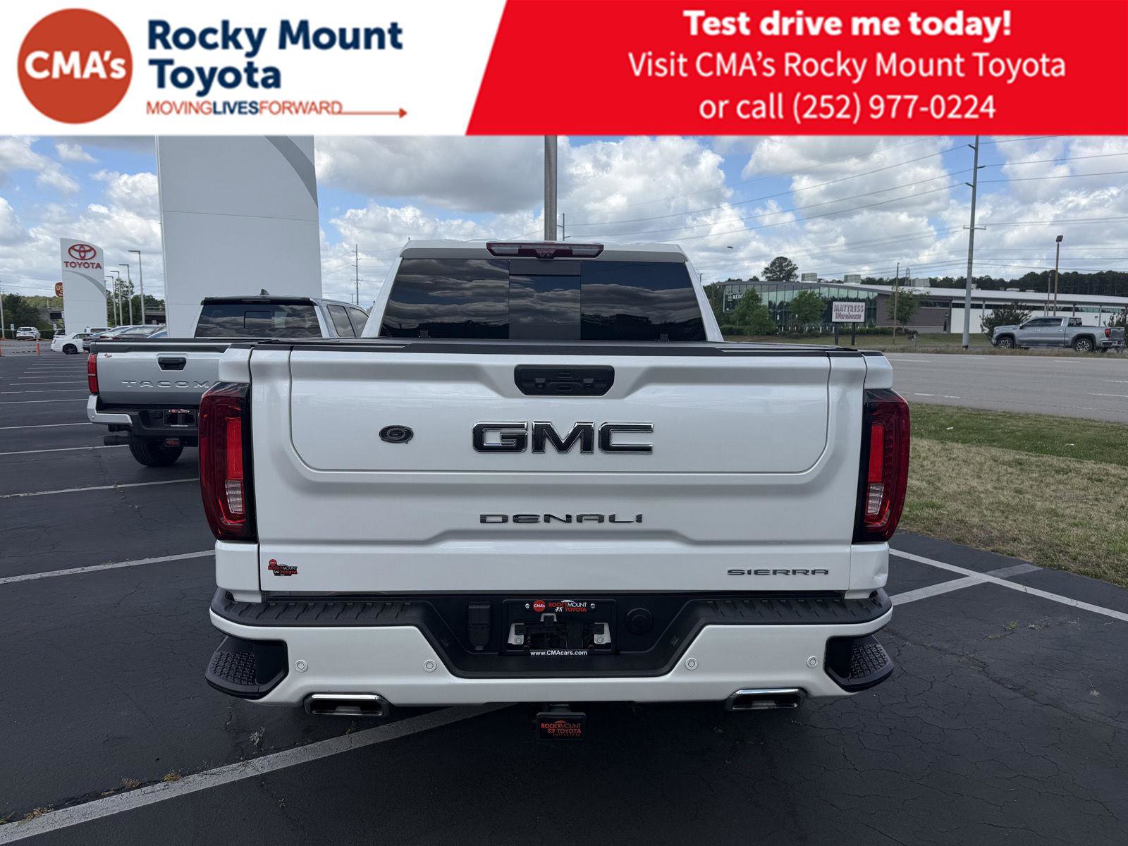 Used 2023 GMC Sierra 1500 Denali w/ Denali Reserve Package AWD/4WD image 6