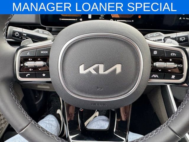 New 2025 Kia Carnival LXS image 20