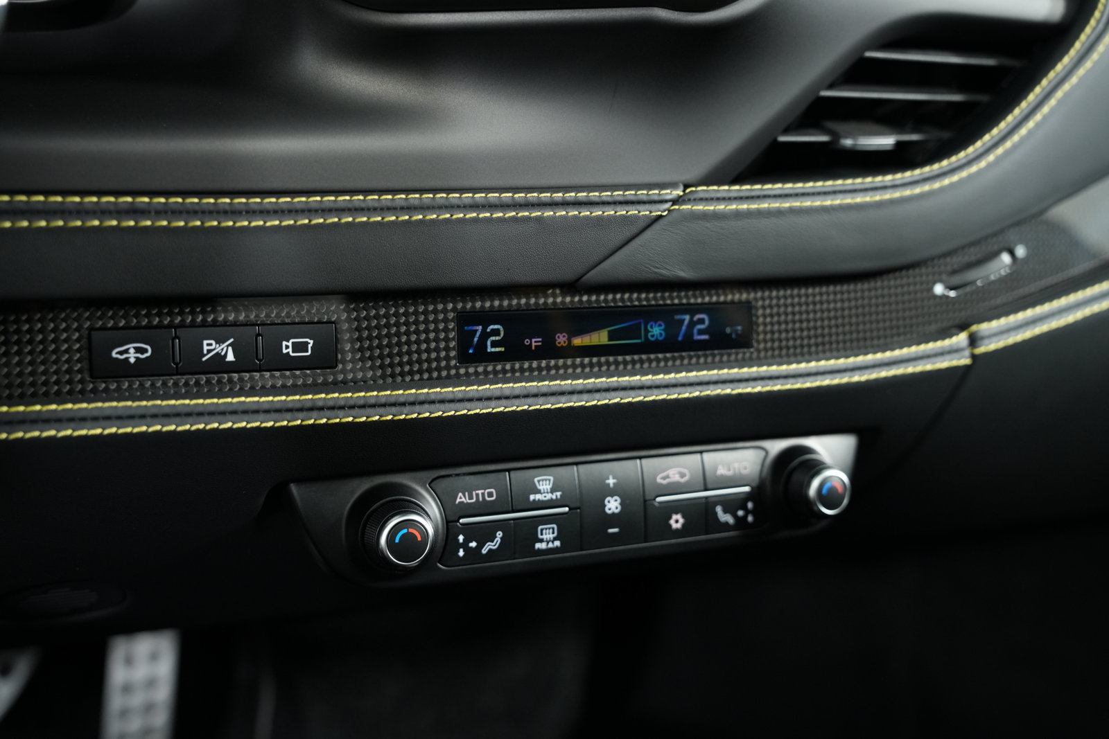 Used 2022 Ferrari F8 Spider RWD image 36