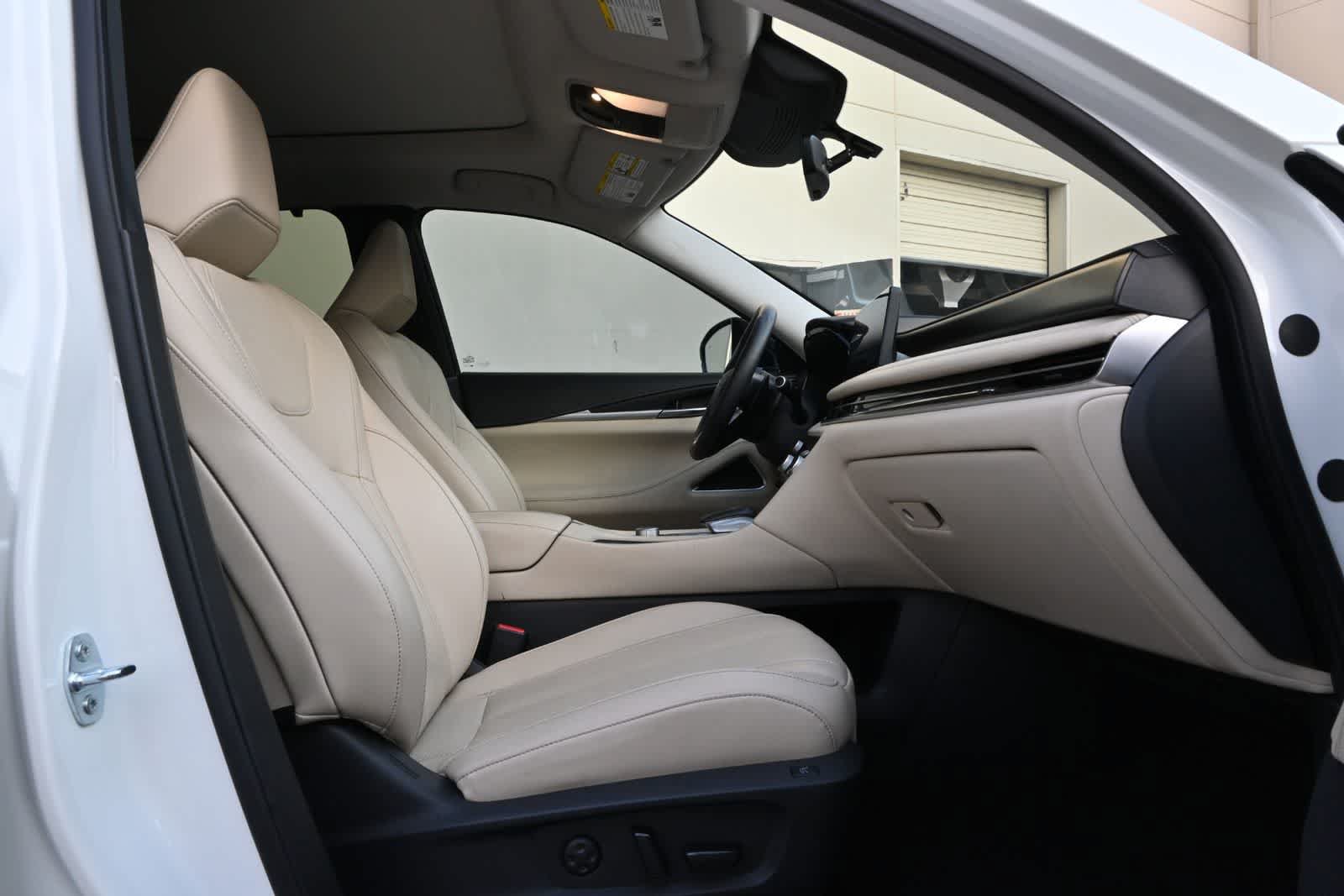 Certified 2024 INFINITI QX60 Sensory AWD/4WD image 23