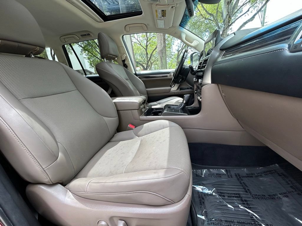 Used 2022 Lexus GX 460 Premium w/ Premium Package AWD/4WD image 39