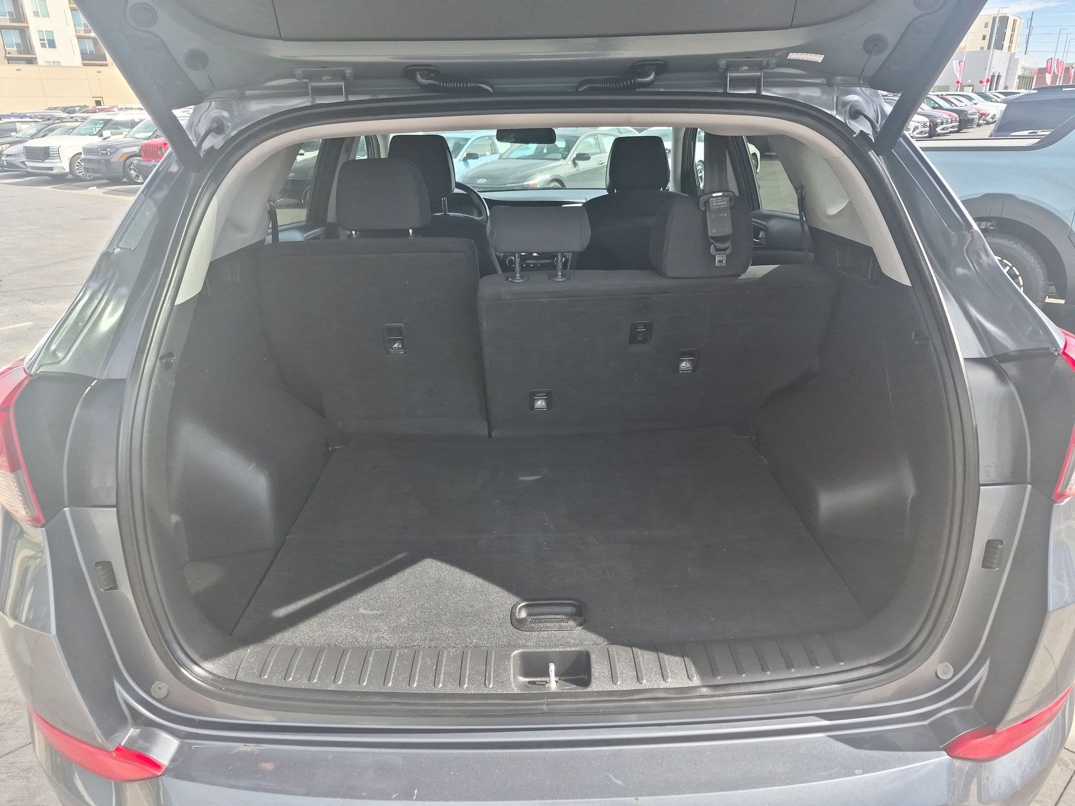 Used 2017 Hyundai Tucson Sport FWD image 28