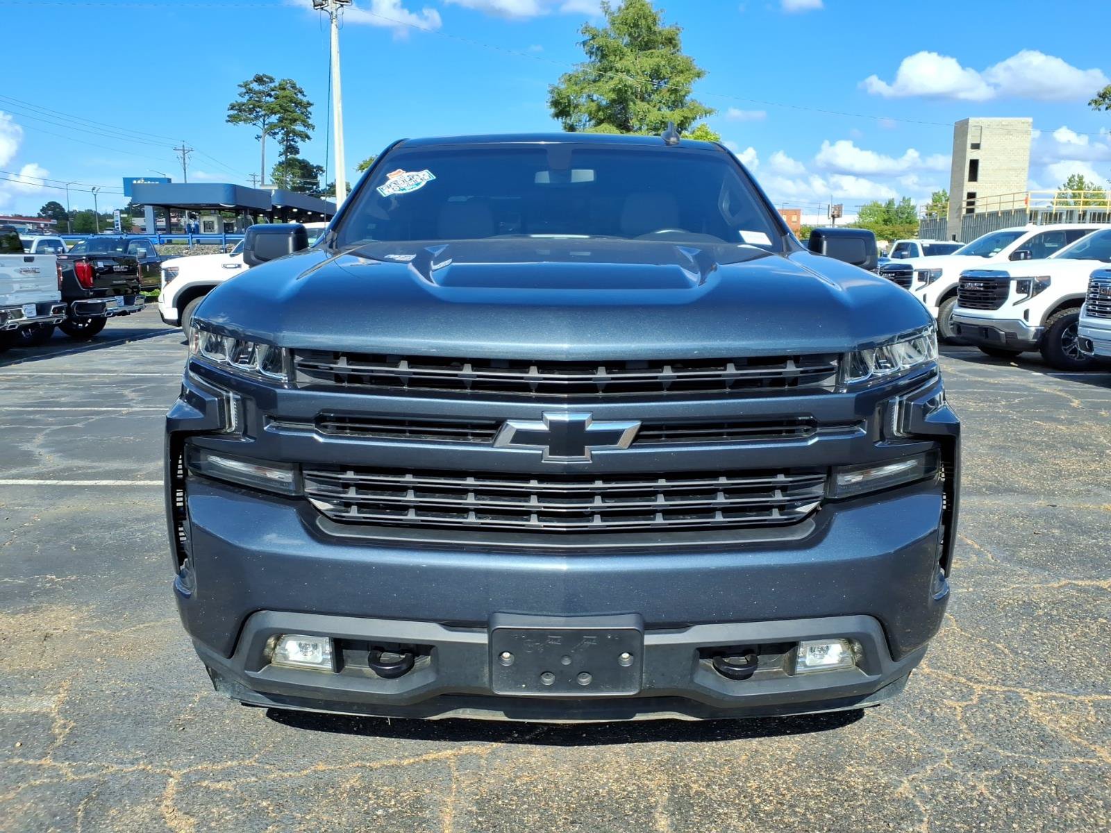 Used 2020 Chevrolet Silverado 1500 RST w/ Texas Edition AWD/4WD image 2